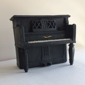 Tiny piano *F